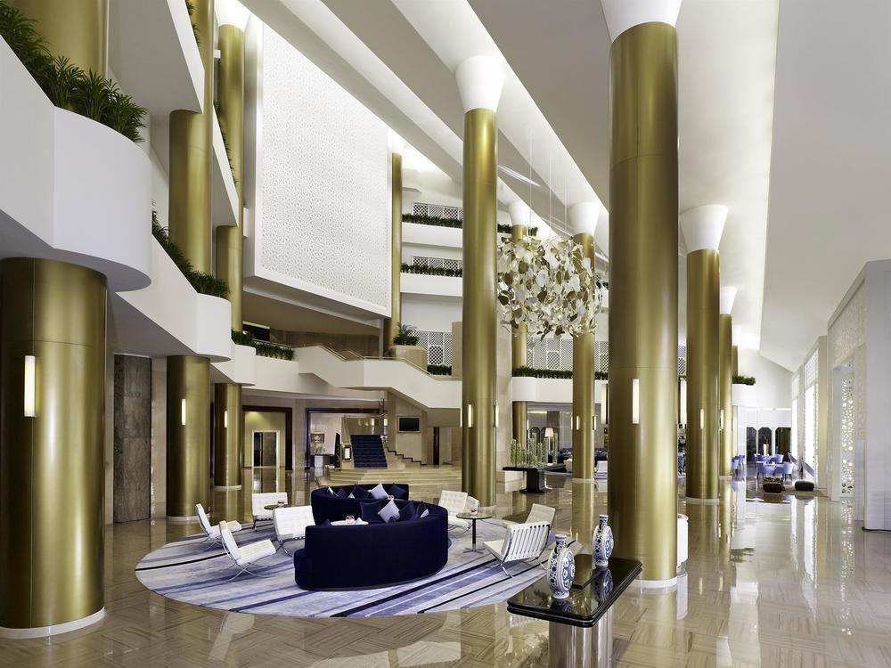 Le Meridien Αλ Κομπάρ Εξωτερικό φωτογραφία Lobby