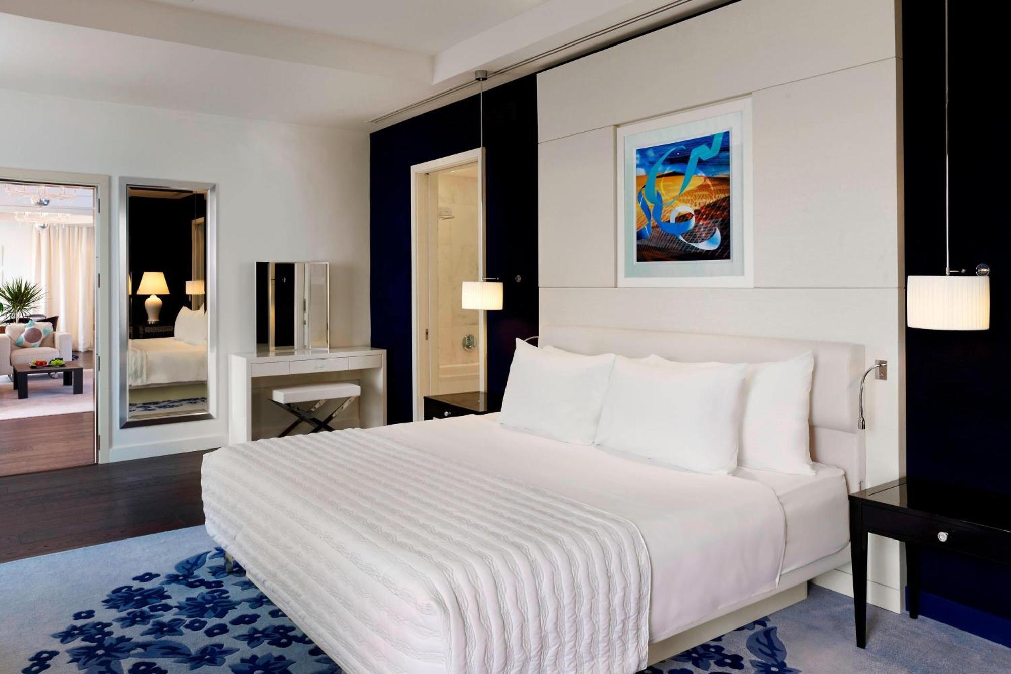 Le Meridien Αλ Κομπάρ Εξωτερικό φωτογραφία A bedroom at the hotel
